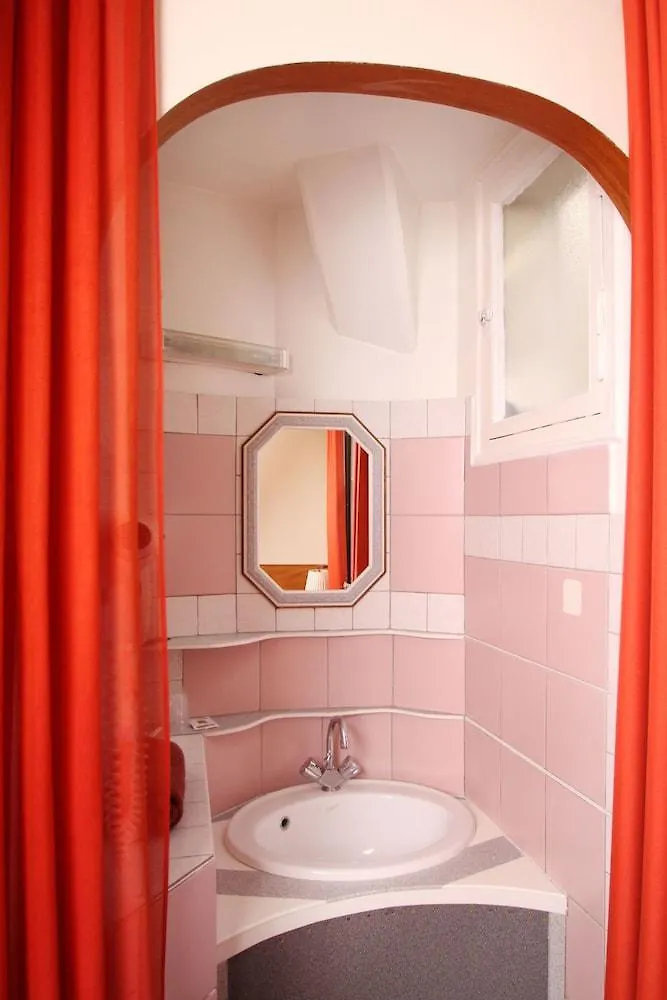 Hotel Marignan Paris