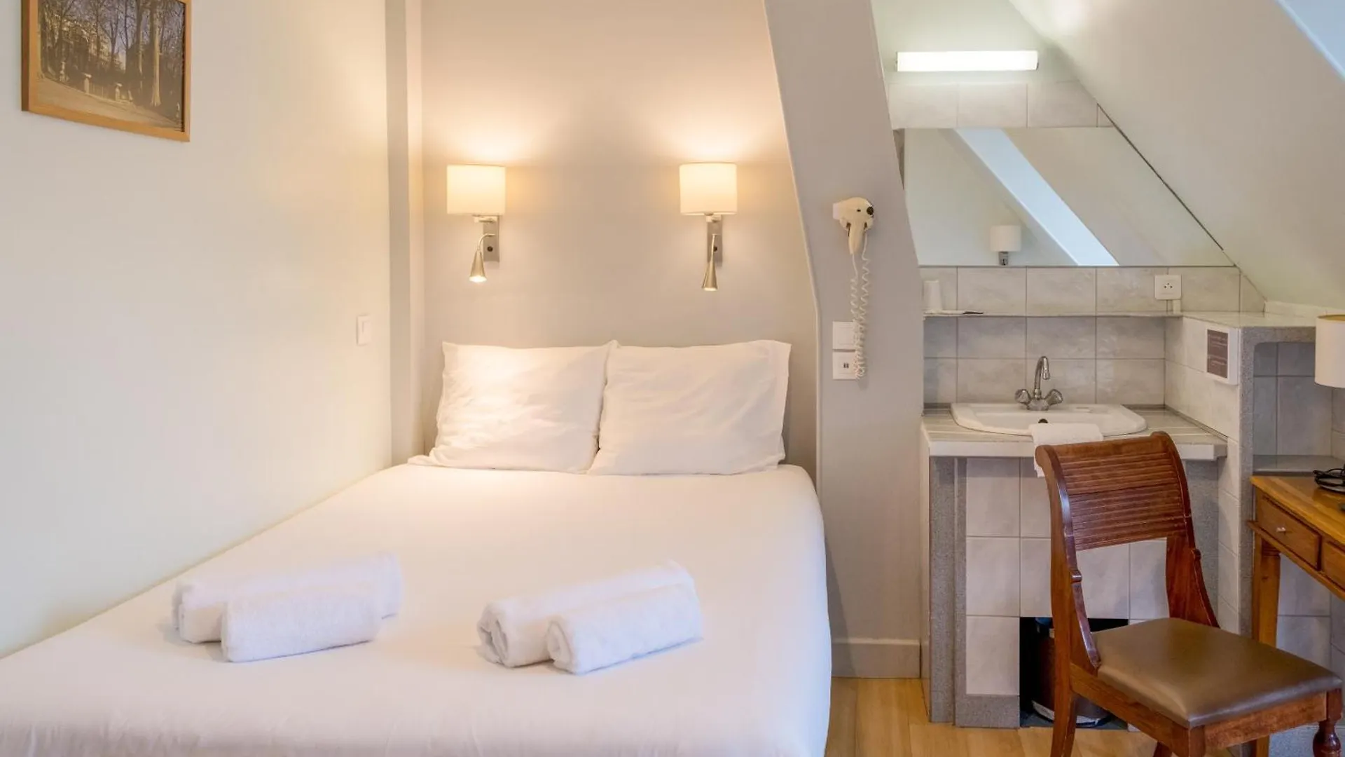 Hotel Marignan Paris 0*,