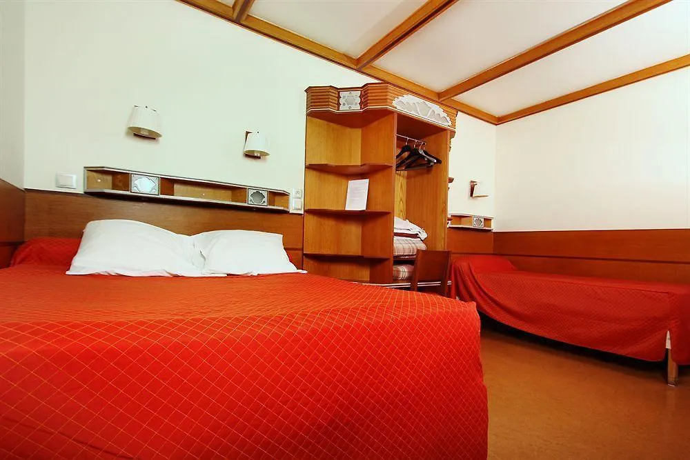 Hotel Marignan Paris